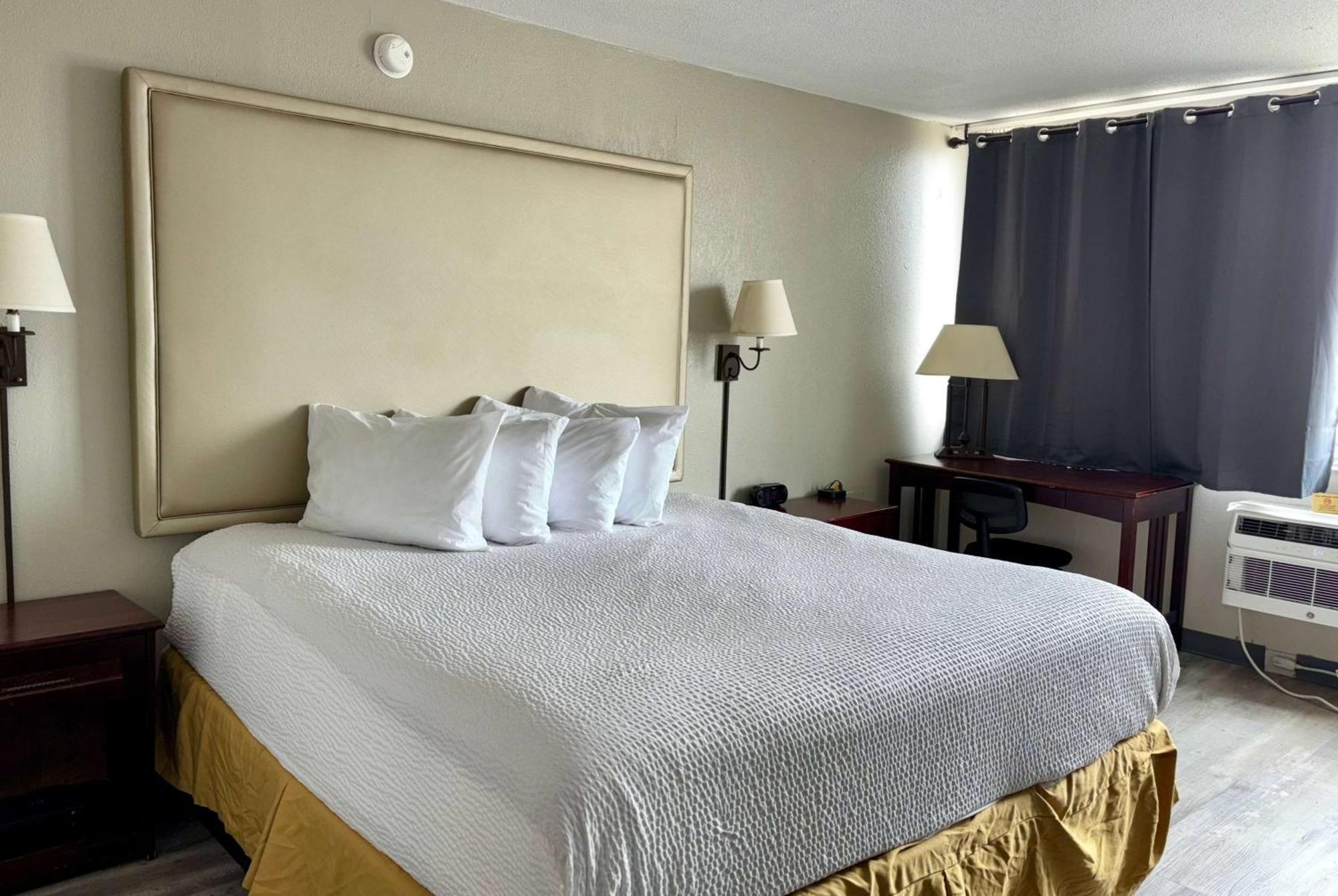 Hotel Baymont By Wyndham Keokuk Extérieur photo